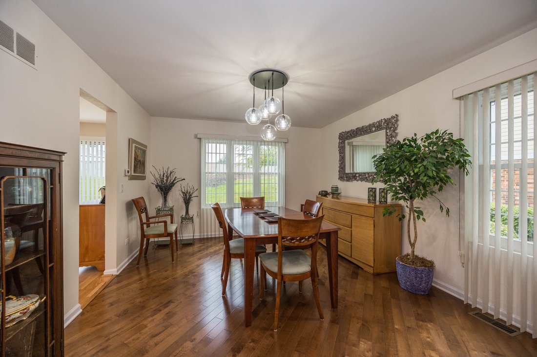 House in Northbrook, Illinois, United States 2 - 19137525