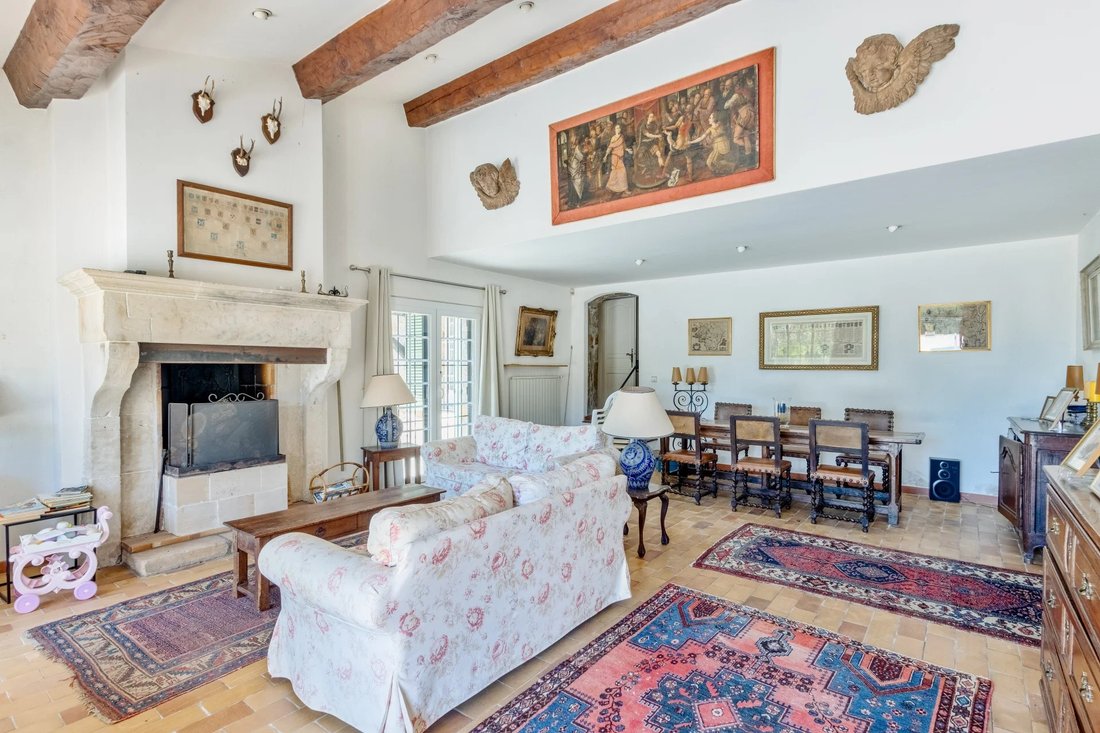 Estate in Le Plan-de-la-Tour, Provence-Alpes-Côte d'Azur, France 4 - 19137665