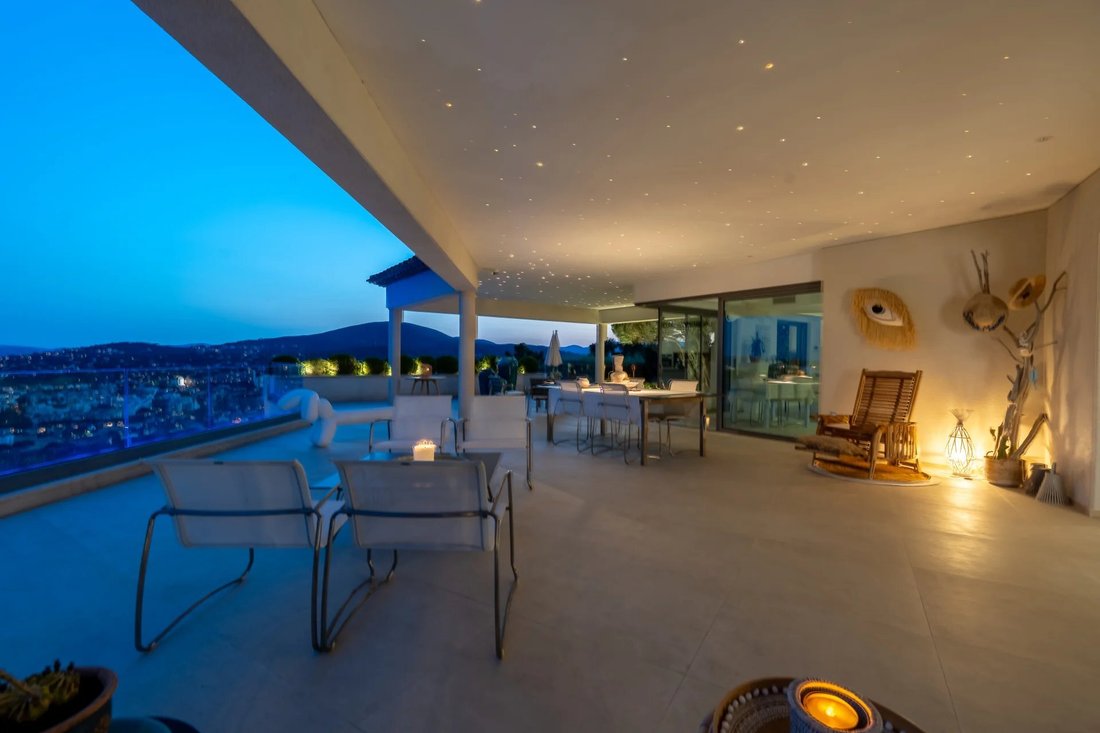 Villa in Ville-Les Saquedes-Le Bouillonnet, Sainte-Maxime, Frankreich 4 - 19137672