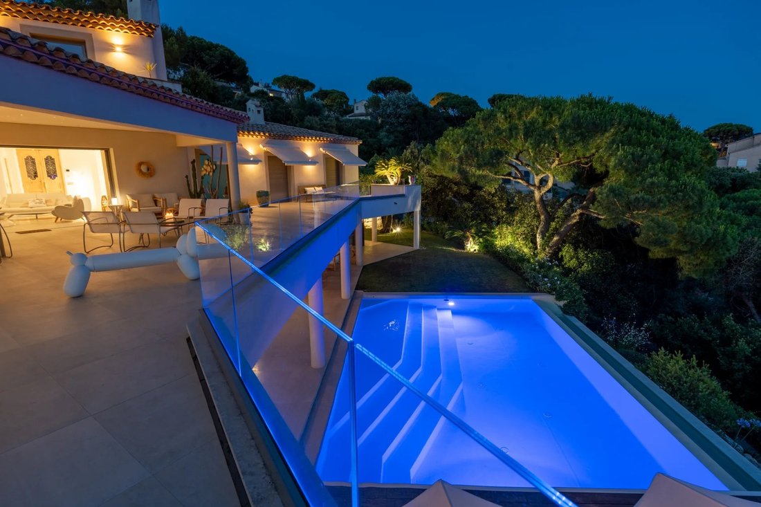 Villa in Ville-Les Saquedes-Le Bouillonnet, Sainte-Maxime, Frankreich 3 - 19137672