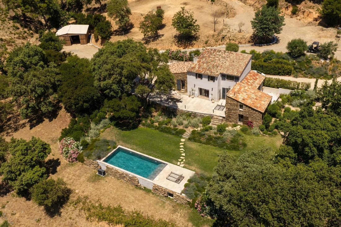 House in La Garde-Freinet, Provence-Alpes-Côte d'Azur, France 1 - 19137662