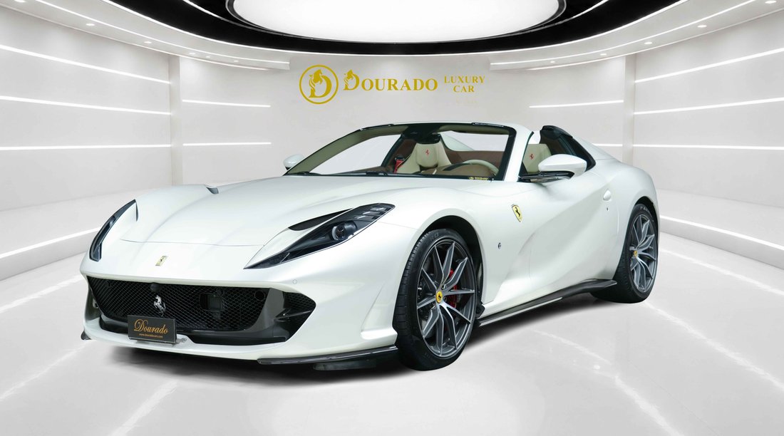 Cabriolet in Dubai, United Arab Emirates 3 - 19128259
