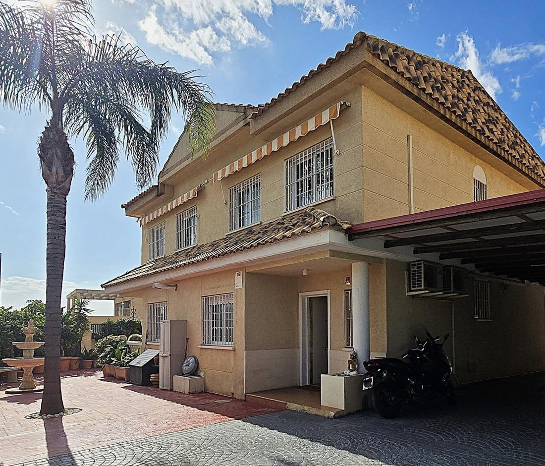 Villa in La Nucia, Land Valencia, Spanien 3 - 19137655