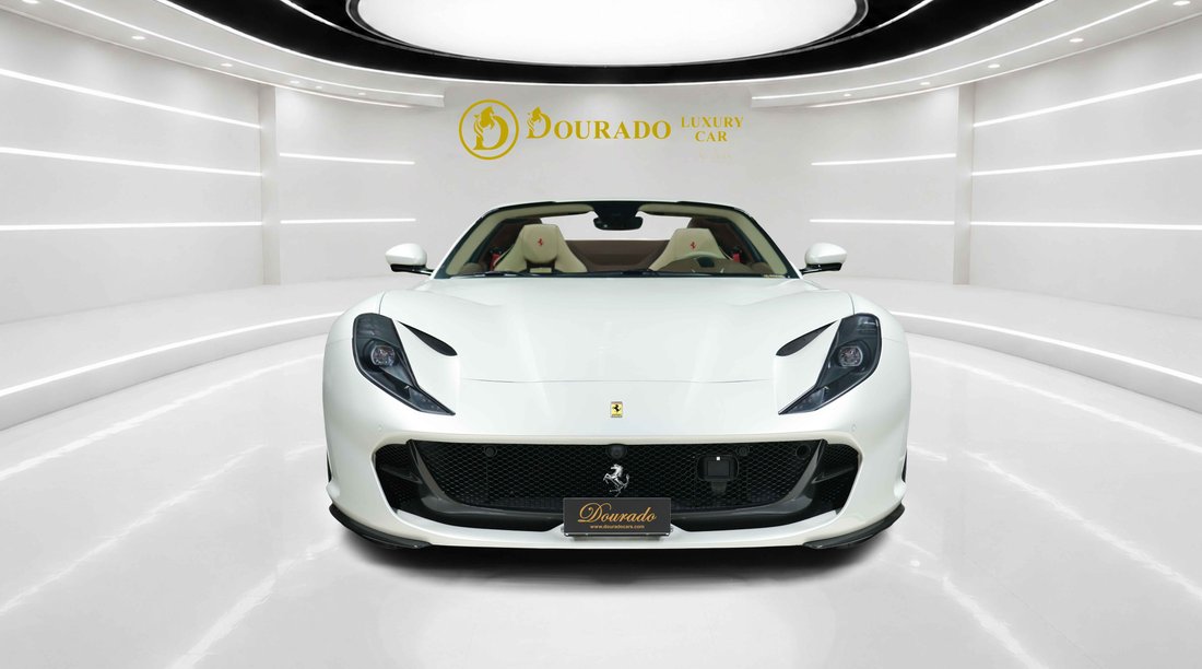 Cabriolet in Dubai, United Arab Emirates 2 - 19128259