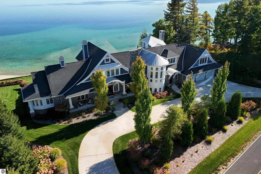 Maison à Traverse City, Michigan, États-Unis 1 - 19137899