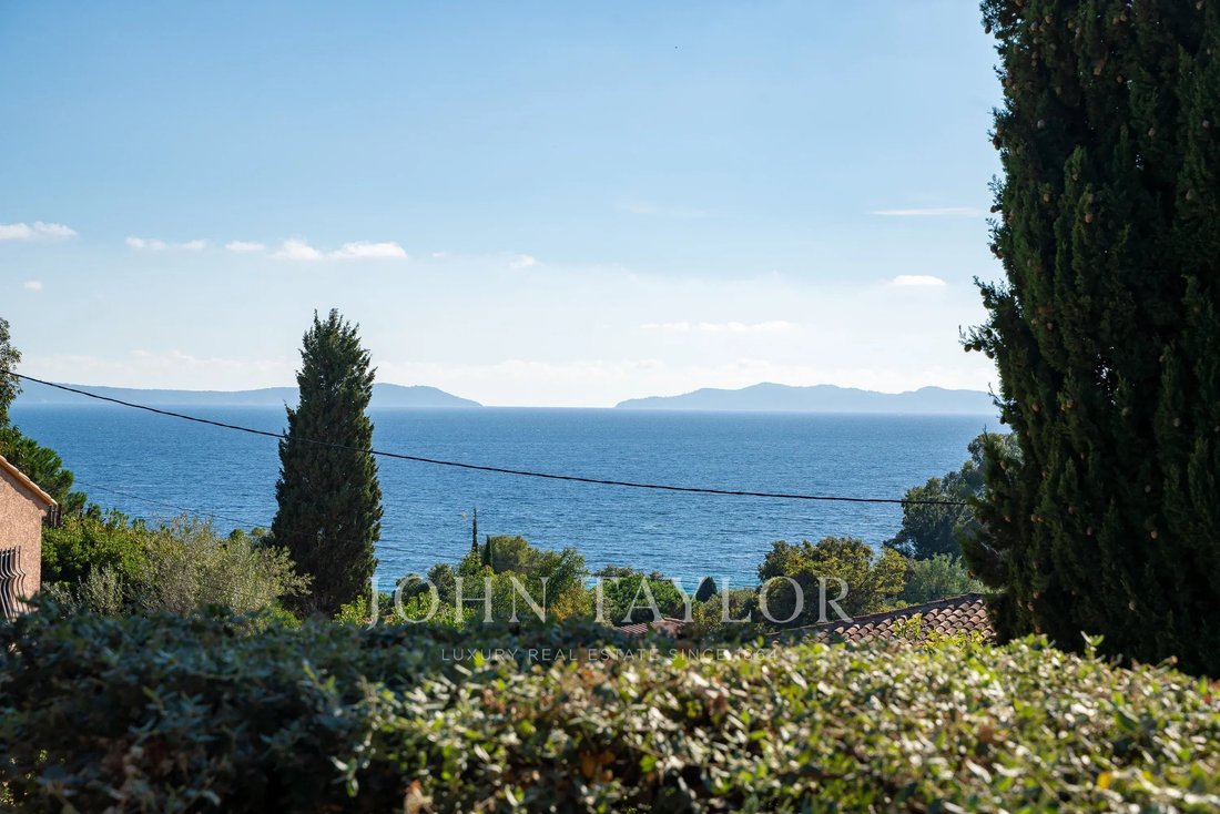 Appartamento a Rayol-Canadel-sur-Mer, Provenza-Alpi-Costa Azzurra, Francia 1 - 19138374