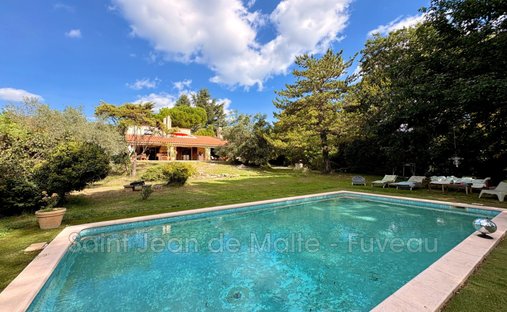 Villa in Hameau, Simiane-Collongue, Frankreich 1