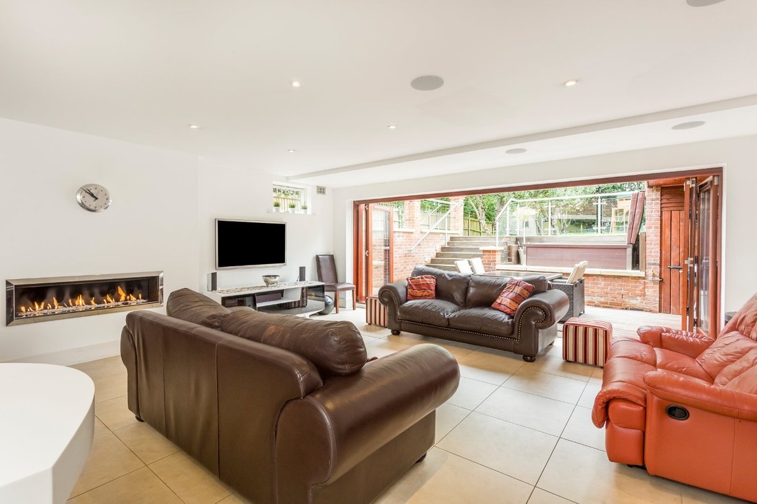 House in West Wimbledon, Merton, England 4 - 19138034