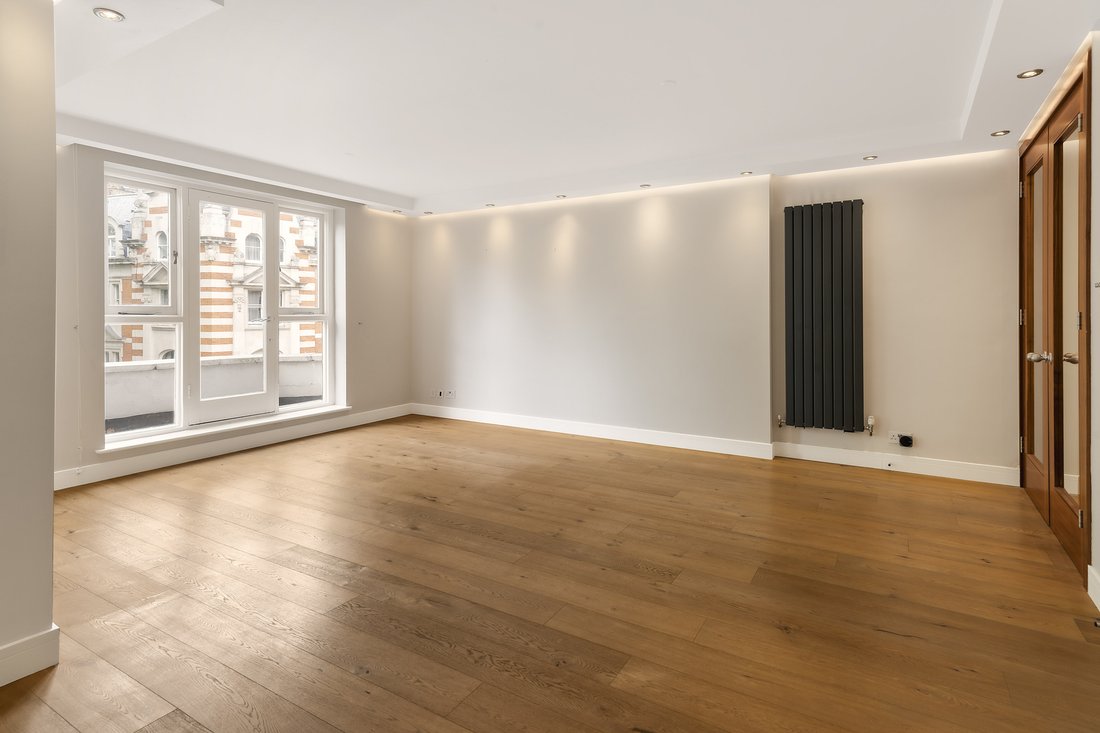 Apartment in Knightsbridge, Kensington And Chelsea, England 2 - 19137770