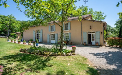 Landhaus in Mirande, Okzitanien, Frankreich 1
