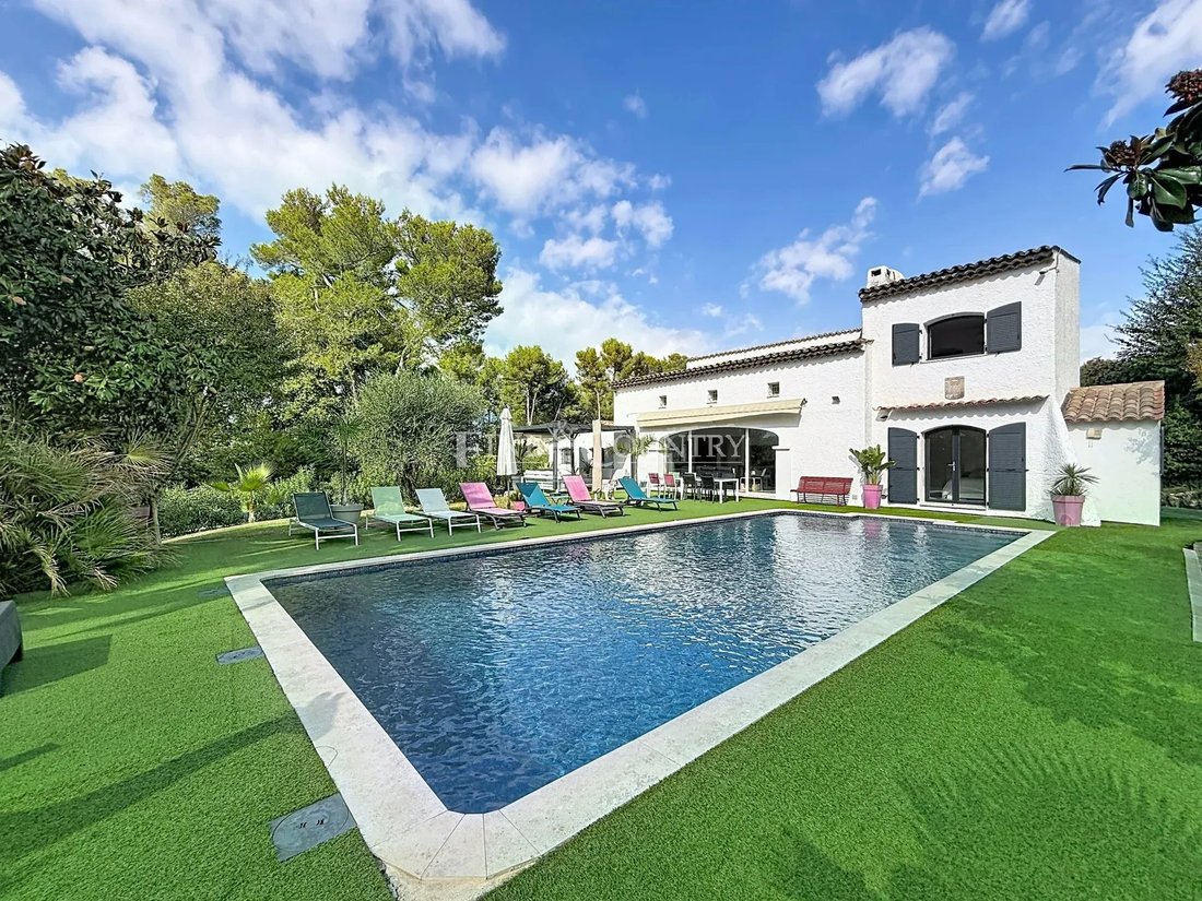 Villa à Mougins, Provence-Alpes-Côte d'Azur, France 1 - 19138320