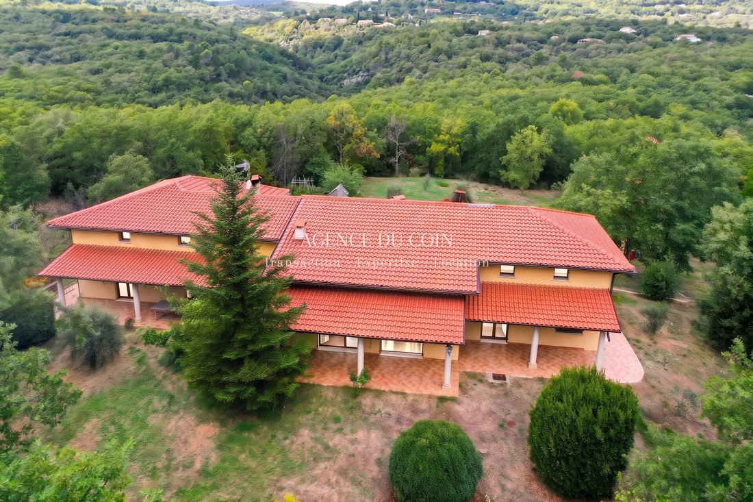 Villa en Mons, Provenza-Alpes-Costa Azul, Francia 1 - 19138416