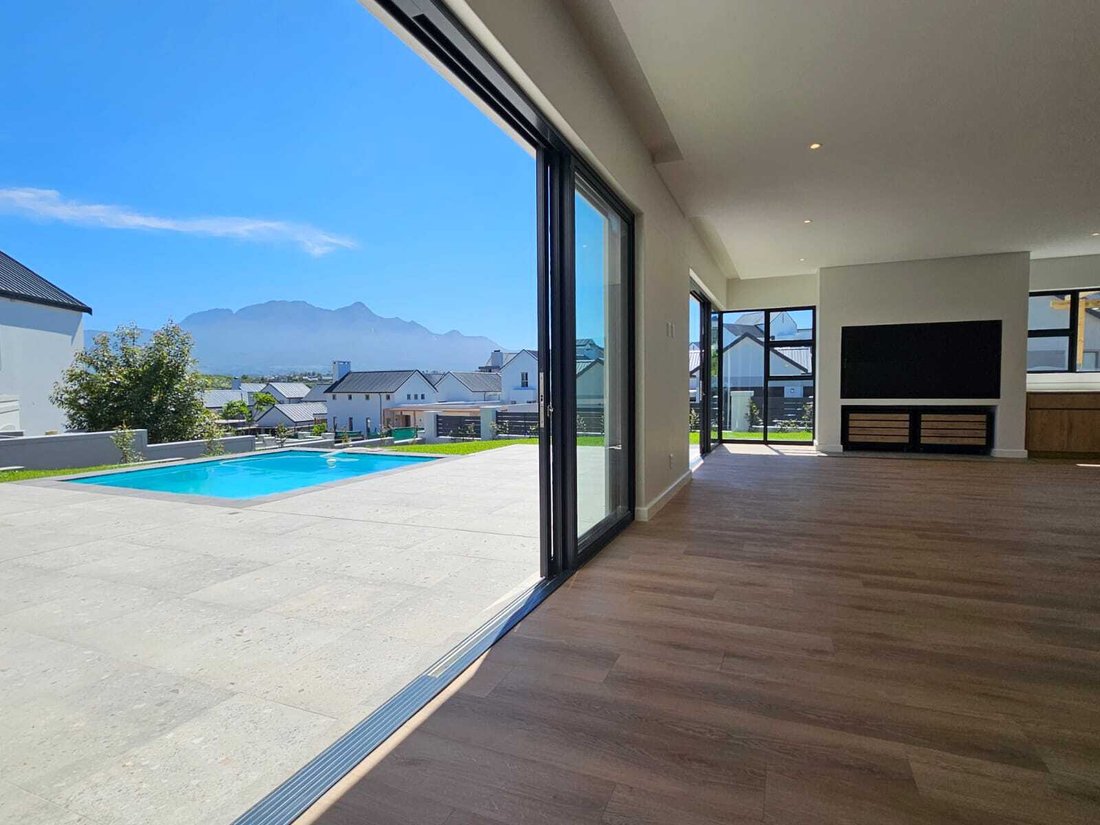 House in Kingswood Golf Estate, Western Cape, South Africa 3 - 19138712