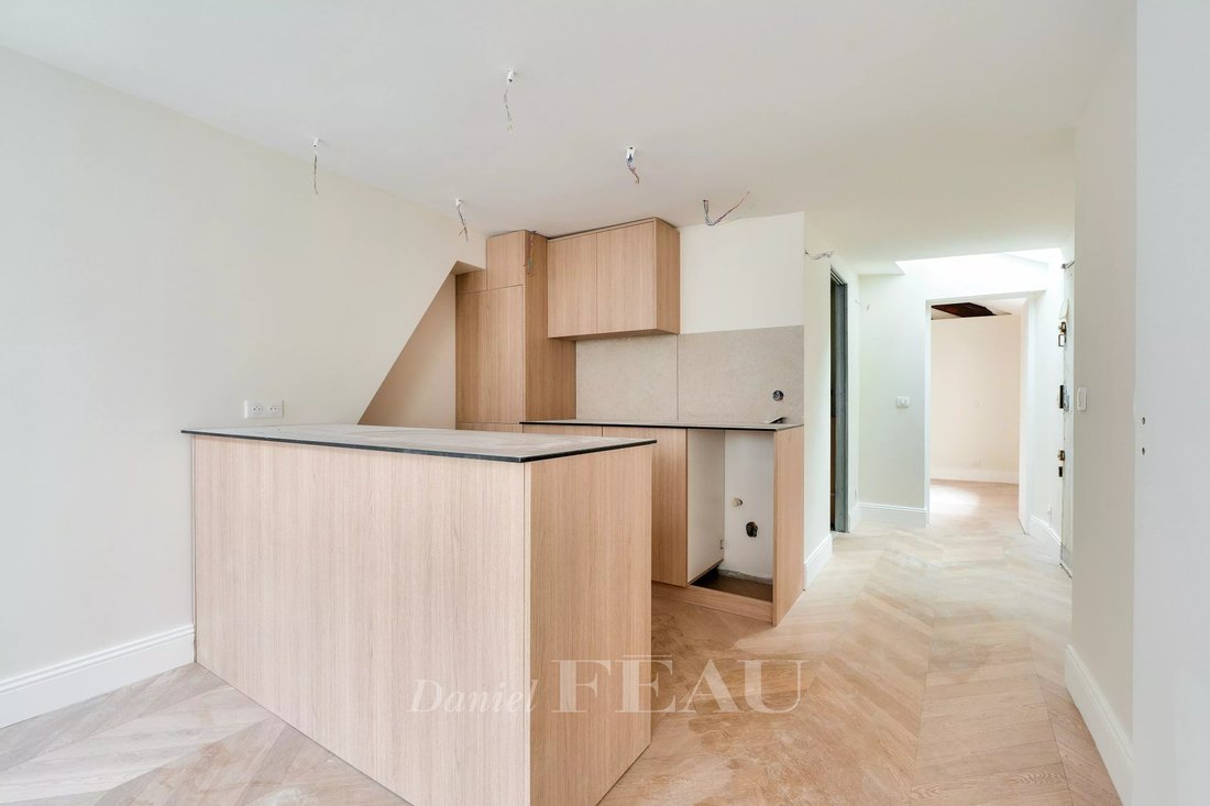 Apartment in Sainte Avoie, Paris 3e Arrondissement, Paris 4 - 19137742