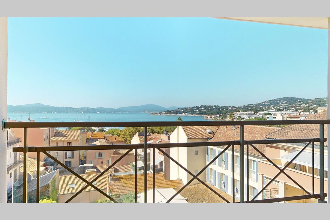 Wohnung in Ville-Les Saquedes-Le Bouillonnet, Sainte-Maxime, Frankreich 1 - 19138415