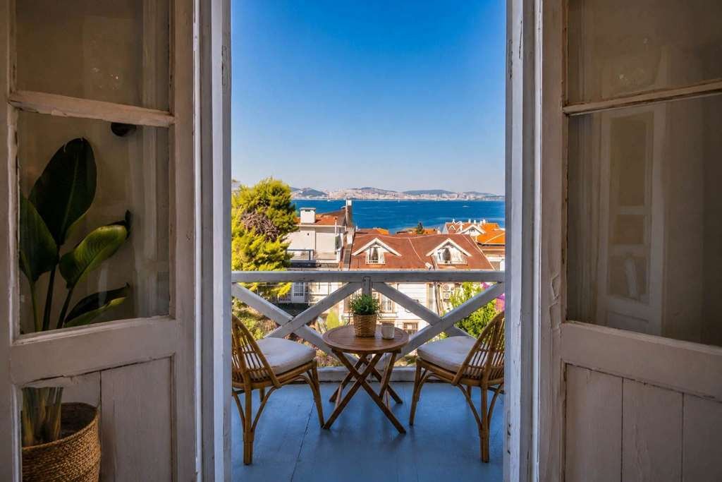 Estate in Kınalıada, İstanbul, Turkey 2 - 19138006