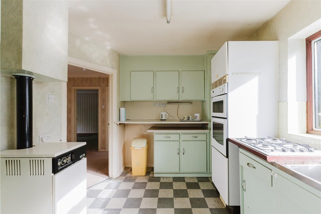 House in Breakspear, Hillingdon, England 5 - 19137921