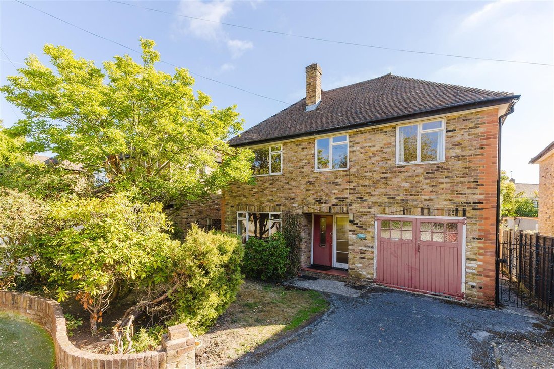 House in Breakspear, Hillingdon, England 1 - 19137921
