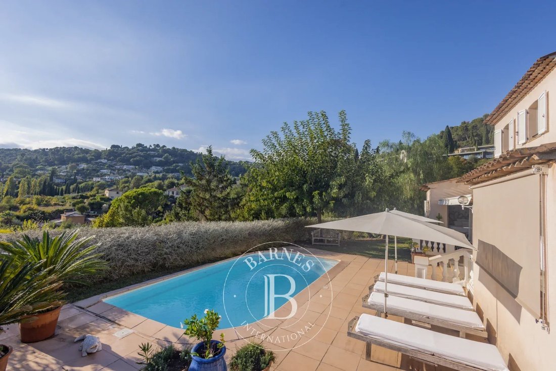 Villa in Saint-Paul-de-Vence, Provence-Alpes-Côte d'Azur, France 3 - 19138010