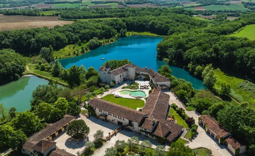 Schloss in Faubourg Nord, Auch, Frankreich 1
