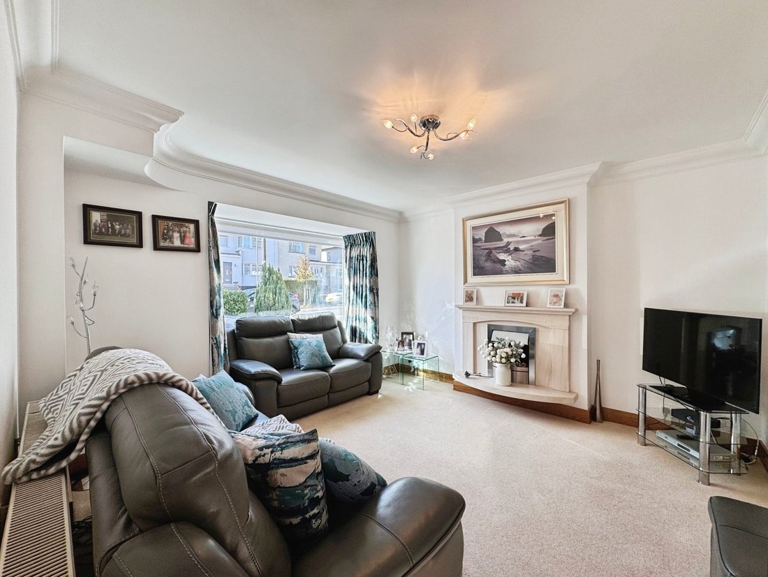 House in Edgware, Barnet, England 3 - 19137922