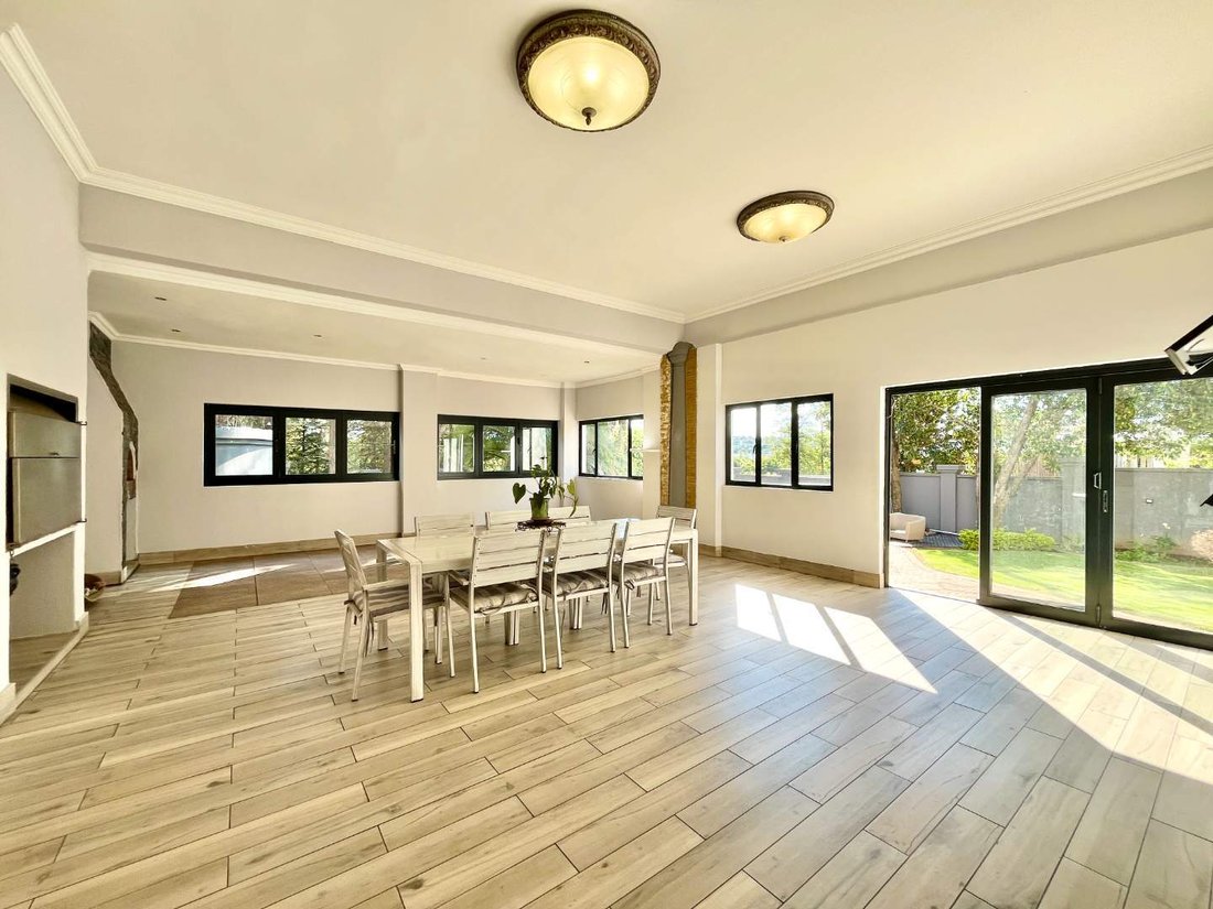 House in Sandton, Gauteng, South Africa 5 - 19137911