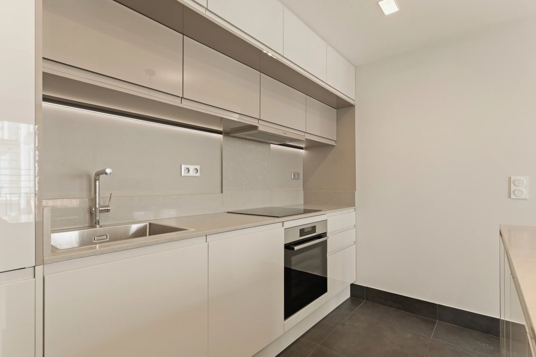 Apartment in Legendre-Lévis, Paris 17e Arrondissement, Paris 4 - 19137838