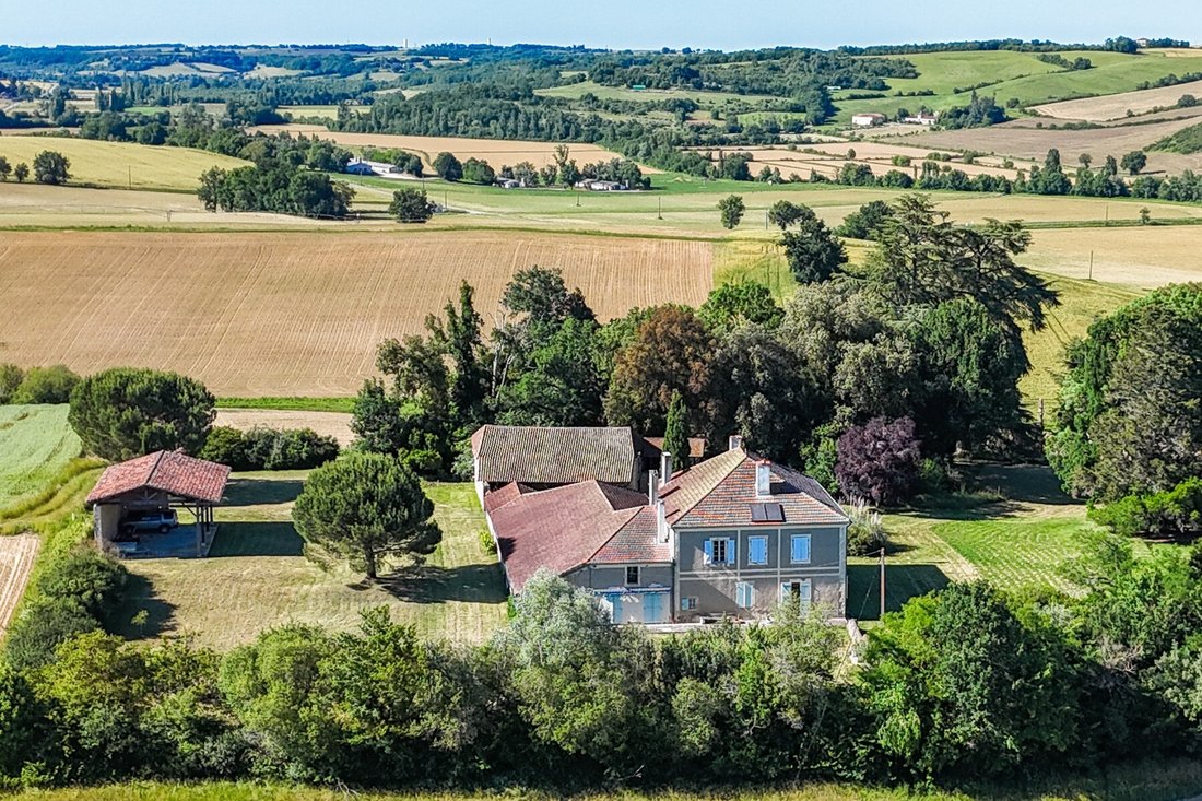 Château à Vic-Fezensac, Occitanie, France 2 - 19138081