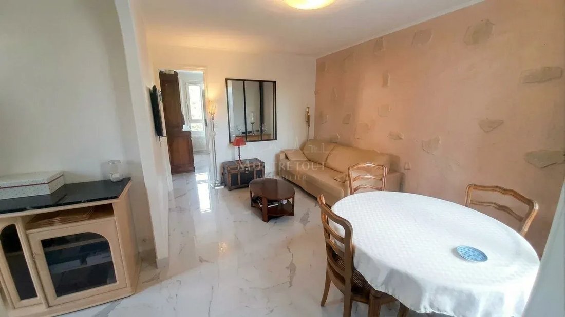 Appartement à Saint-Cloud, Île-de-France, France 2 - 19137701
