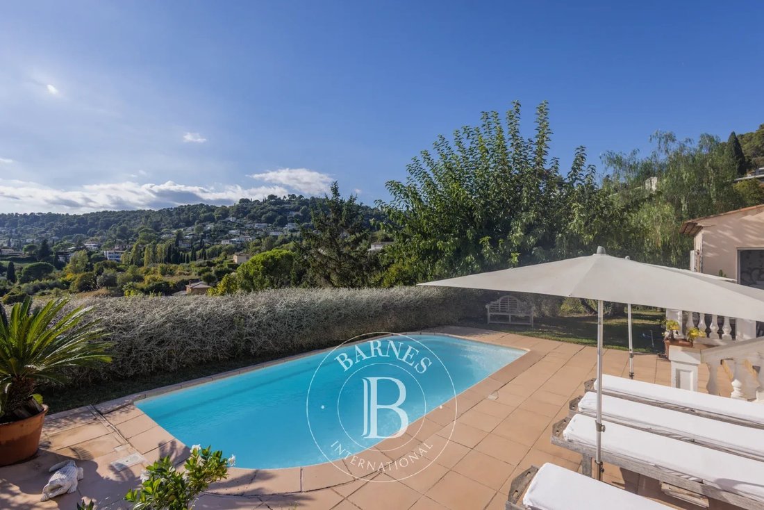 Villa in Saint-Paul-de-Vence, Provence-Alpes-Côte d'Azur, France 5 - 19138010