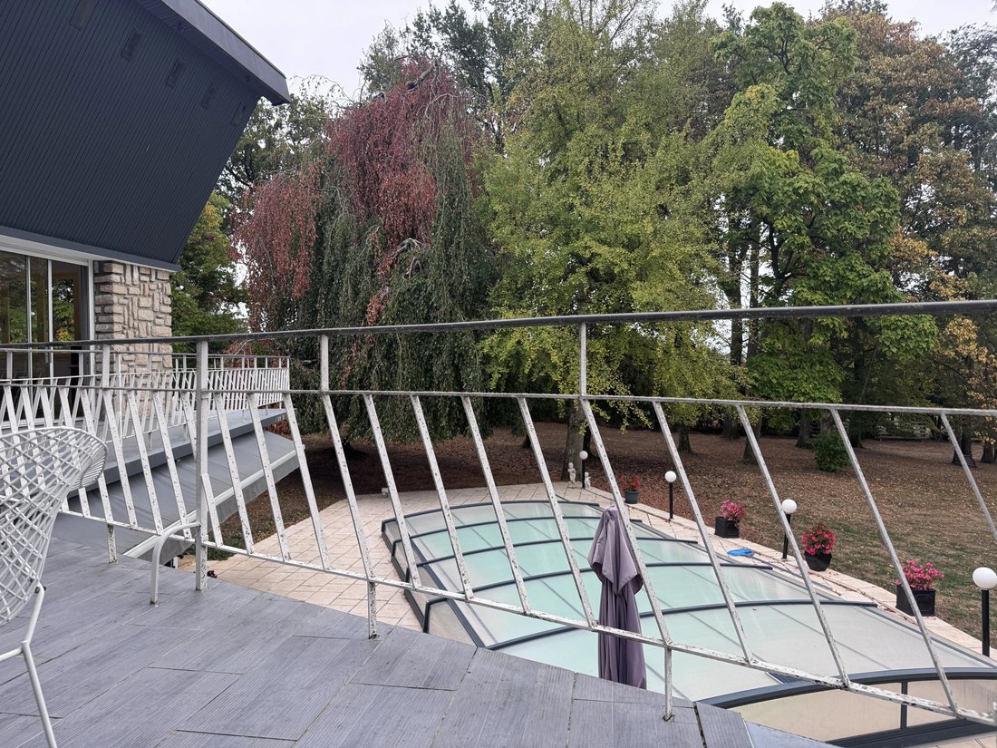 Estate in Chateaurenaud, Louhans-Châteaurenaud, France 2 - 18800224