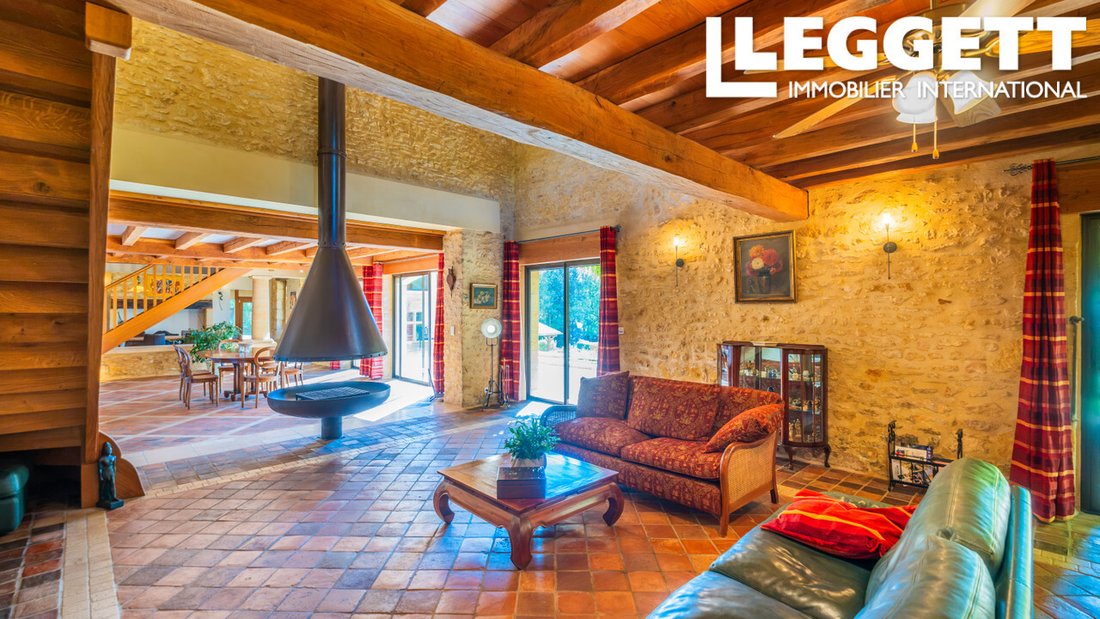 Villa in Sarlat-la-Canéda, Nouvelle-Aquitaine, France 4 - 19138245