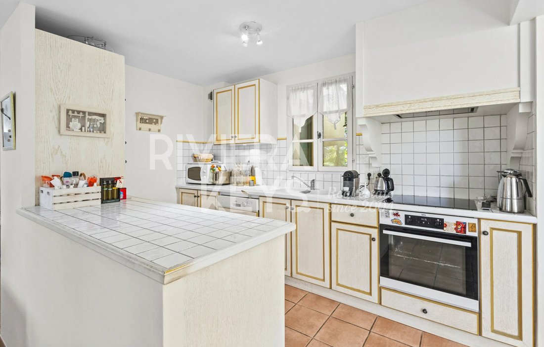 Casa en La Motte, Provenza-Alpes-Costa Azul, Francia 3 - 19137758
