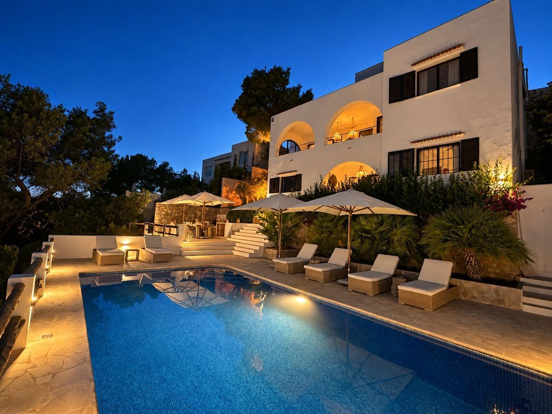 House in Cala Llonga, Ibiza, Santa Eularia des Riu, Balearic Islands 2 - 19138152