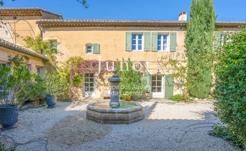 Landhaus in Gordes, Provence-Alpes-Côte d'Azur, Frankreich 1