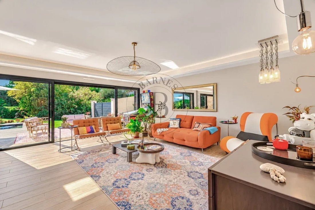Casa en Mougins, Provenza-Alpes-Costa Azul, Francia 2 - 19138302