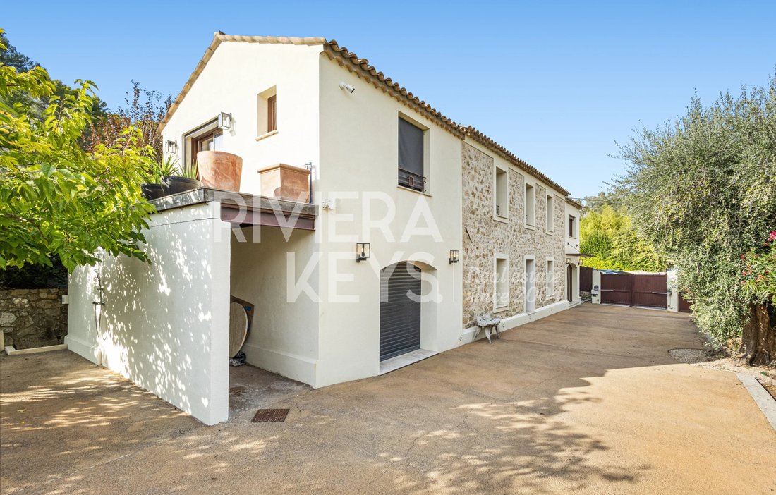 Villa in Mougins, Provence-Alpes-Côte d'Azur, France 3 - 19137766