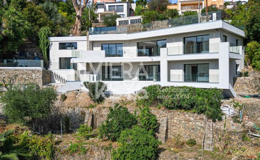 Villa in Gabelle-Courcettes-Les Clos, Vallauris, Frankreich 1