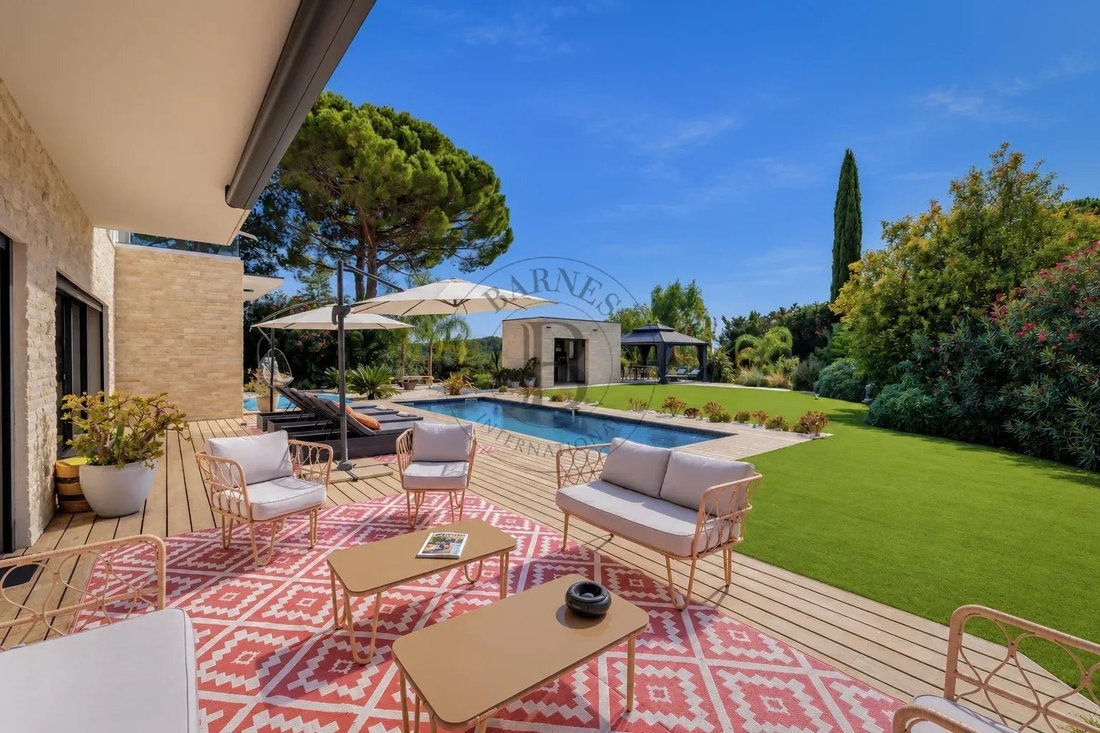Casa en Mougins, Provenza-Alpes-Costa Azul, Francia 3 - 19138302