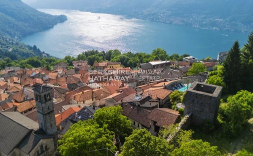 Schloss in Faggeto Lario, Lombardei, Italien 1