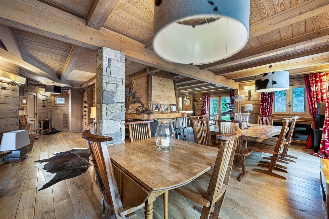 Chalet en Les Allues, Auvernia-Ródano-Alpes, Francia 1 - 19137978