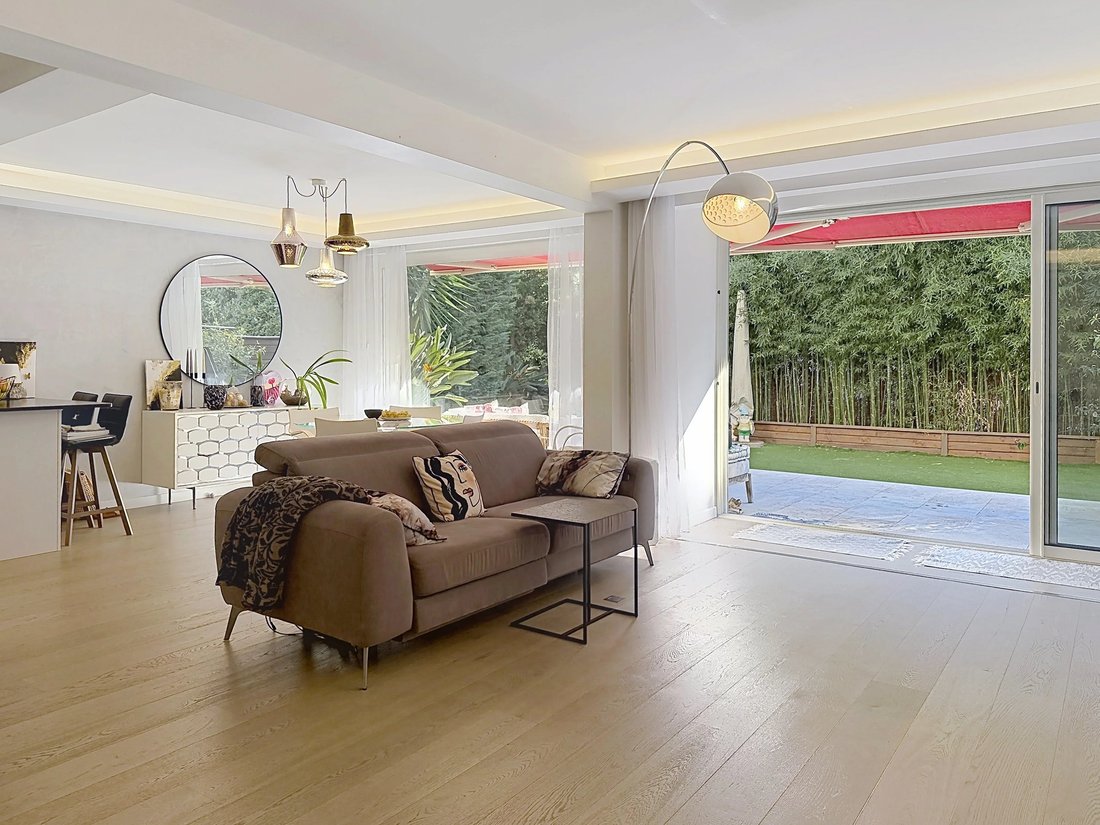 Apartment in La Source, Cannes, France 5 - 19138042