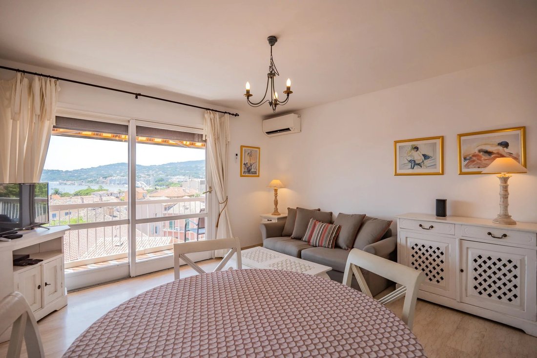 Apartamento en Ville-Les Saquedes-Le Bouillonnet, Sainte-Maxime, Francia 2 - 19138301