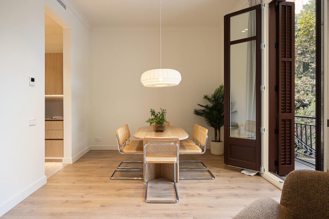 Apartment in Eixample, Barcelona, Spain 4 - 19137853