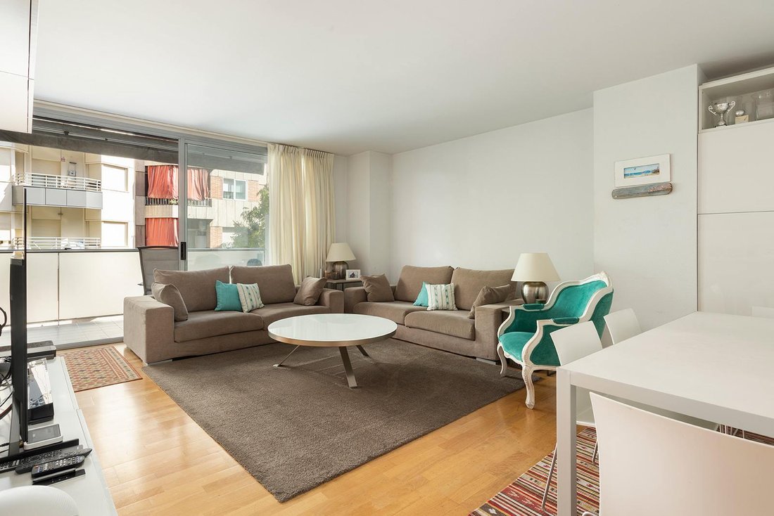 Appartement à Eixample, Barcelone, Espagne 4 - 19137881