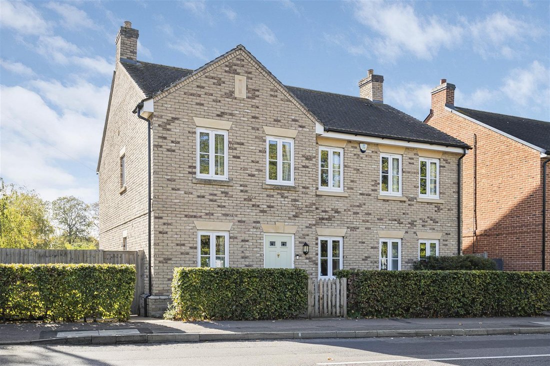 House in Linton, England 1 - 19137984