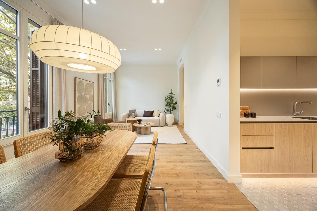 Apartment in Eixample, Barcelona, Spain 5 - 19137853