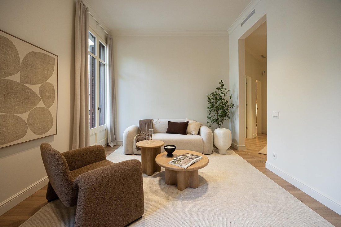 Apartment in Eixample, Barcelona, Spain 3 - 19137853