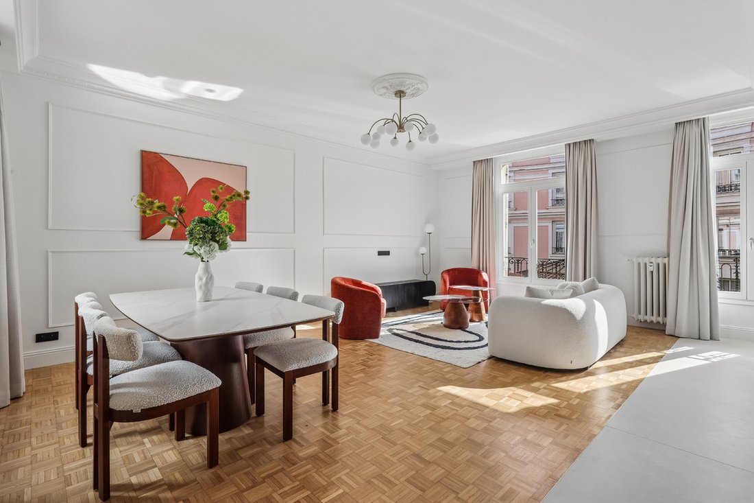Wohnung in Nizza, Provence-Alpes-Côte d'Azur, Frankreich 1 - 19138461