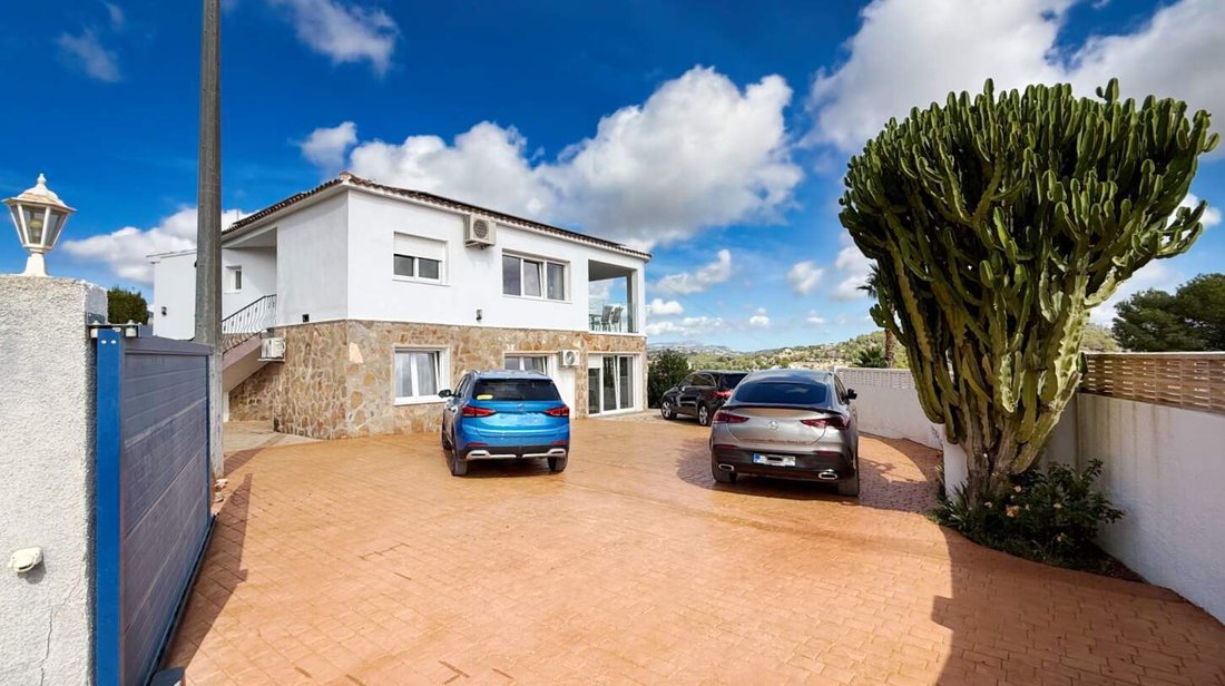 Villa in Calp / Calpe, Valencian Community, Spain 4 - 19138080